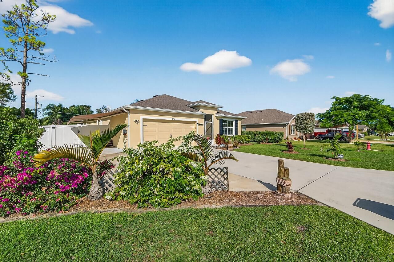 Property Photo: 105 Cardinal Drive FL 32958