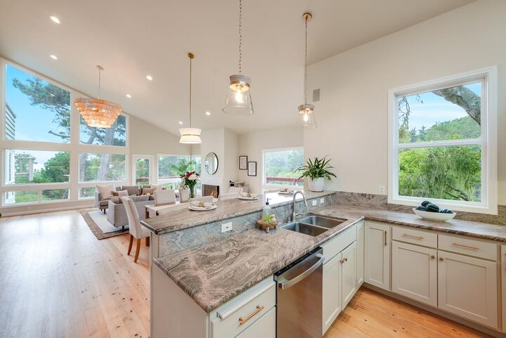 Property Photo:  8 Cresta Way  CA 95076