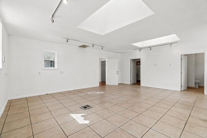 Property Photo:  901 River Street  CA 95060