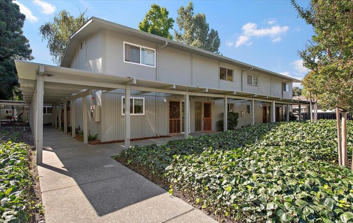 Property Photo:  2047 Montecito 2  CA 94043