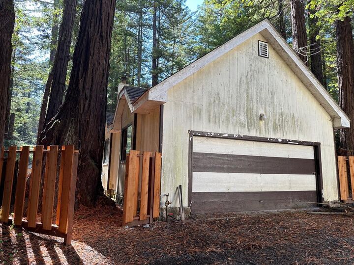 Property Photo:  39 Wurr Road  CA 94021