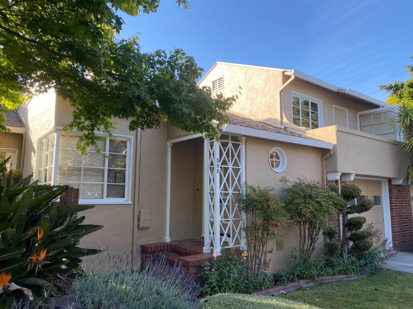 Property Photo:  305 Catalpa Street  CA 94401