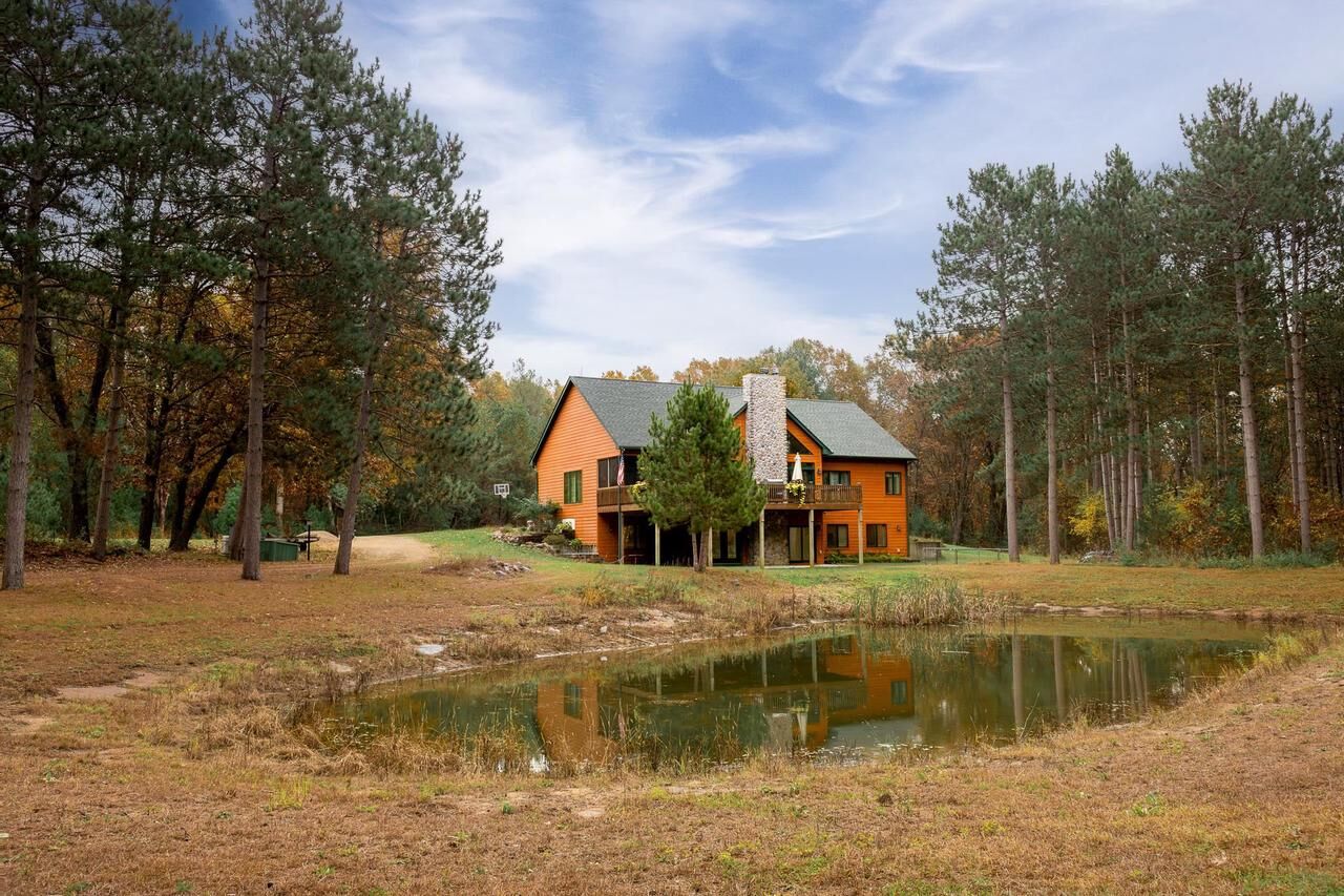 Property Photo: 1889 South Dixie Court WI 53934