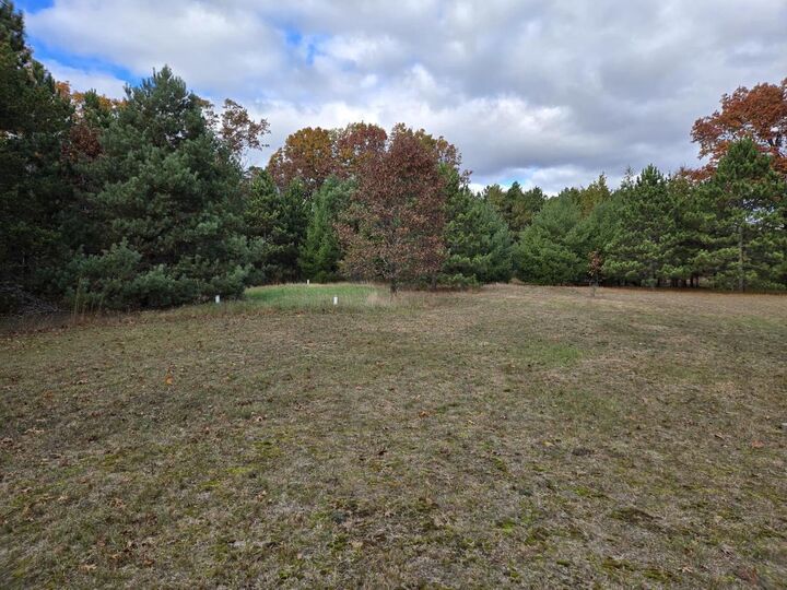 Property Photo:  747 Eagle Court  WI 53936 