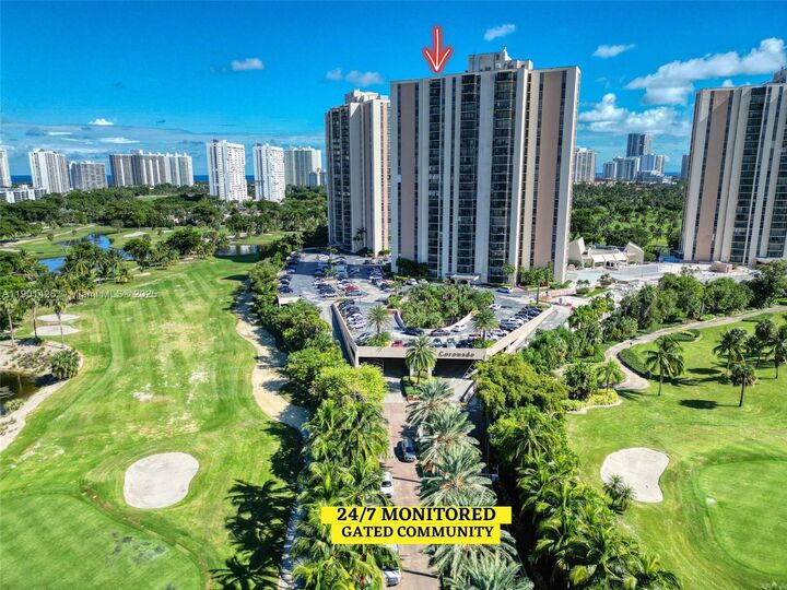 Property Photo: 20301 W Country Club Dr Ph22 FL 33180
