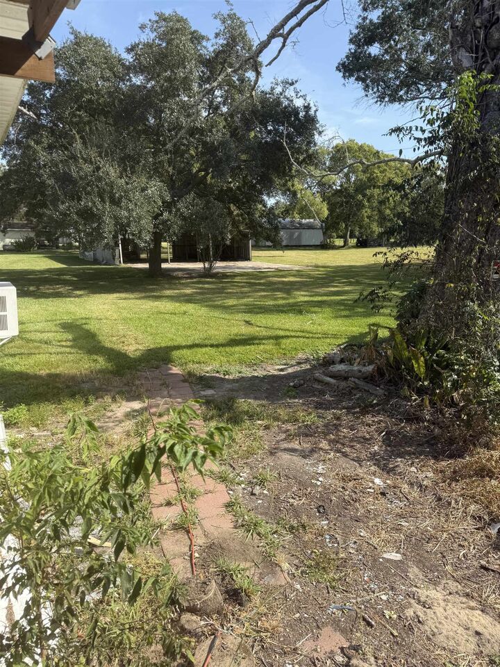 Property Photo:  7679 Shady Ln.  TX 77713