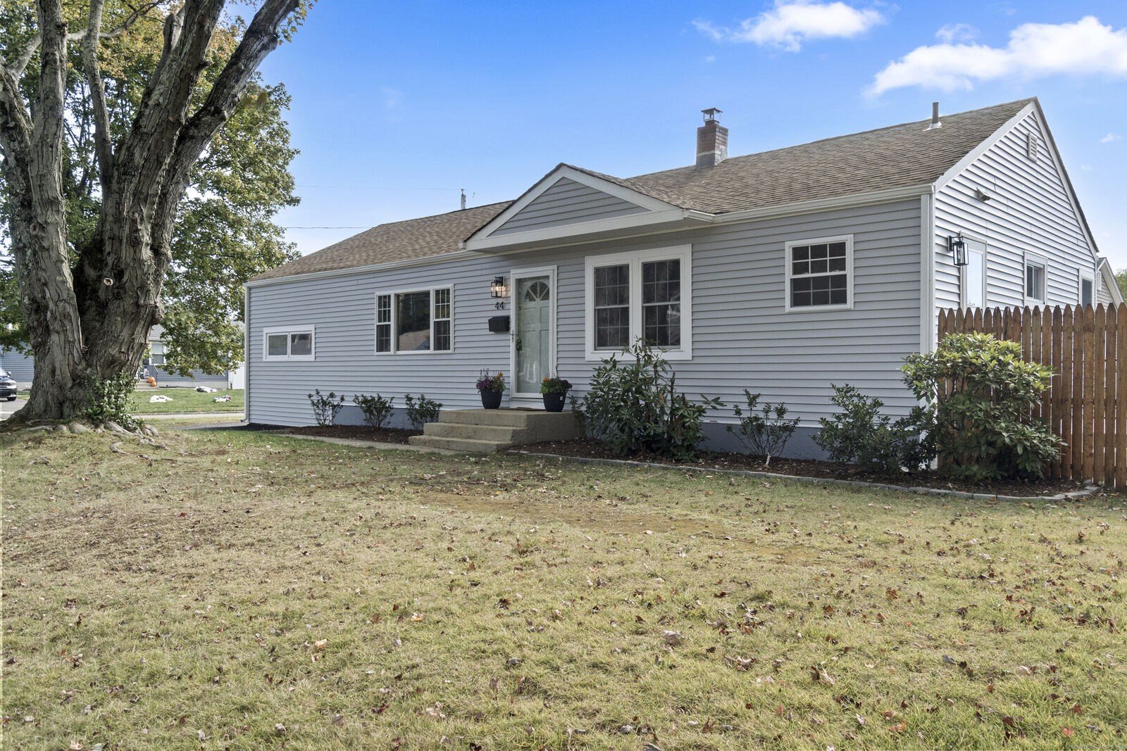 Property Photo:  44 Columbia Drive  CT 06460 