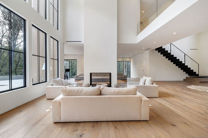 Property Photo:  41 Mohawk Lane  CT 06831 