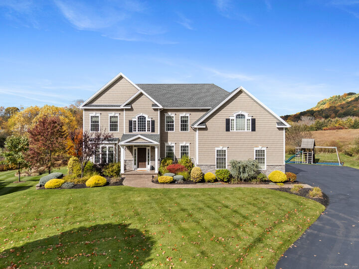 Property Photo:  69 Glen Eagles Drive  CT 06489