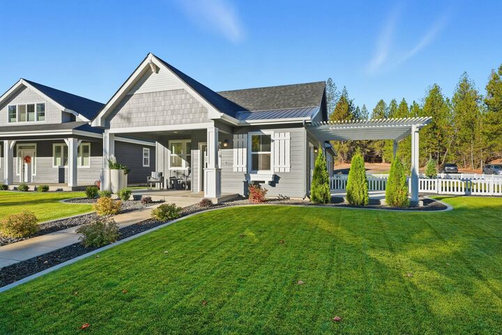 Property Photo:  3210 S Crestline St  WA 99203