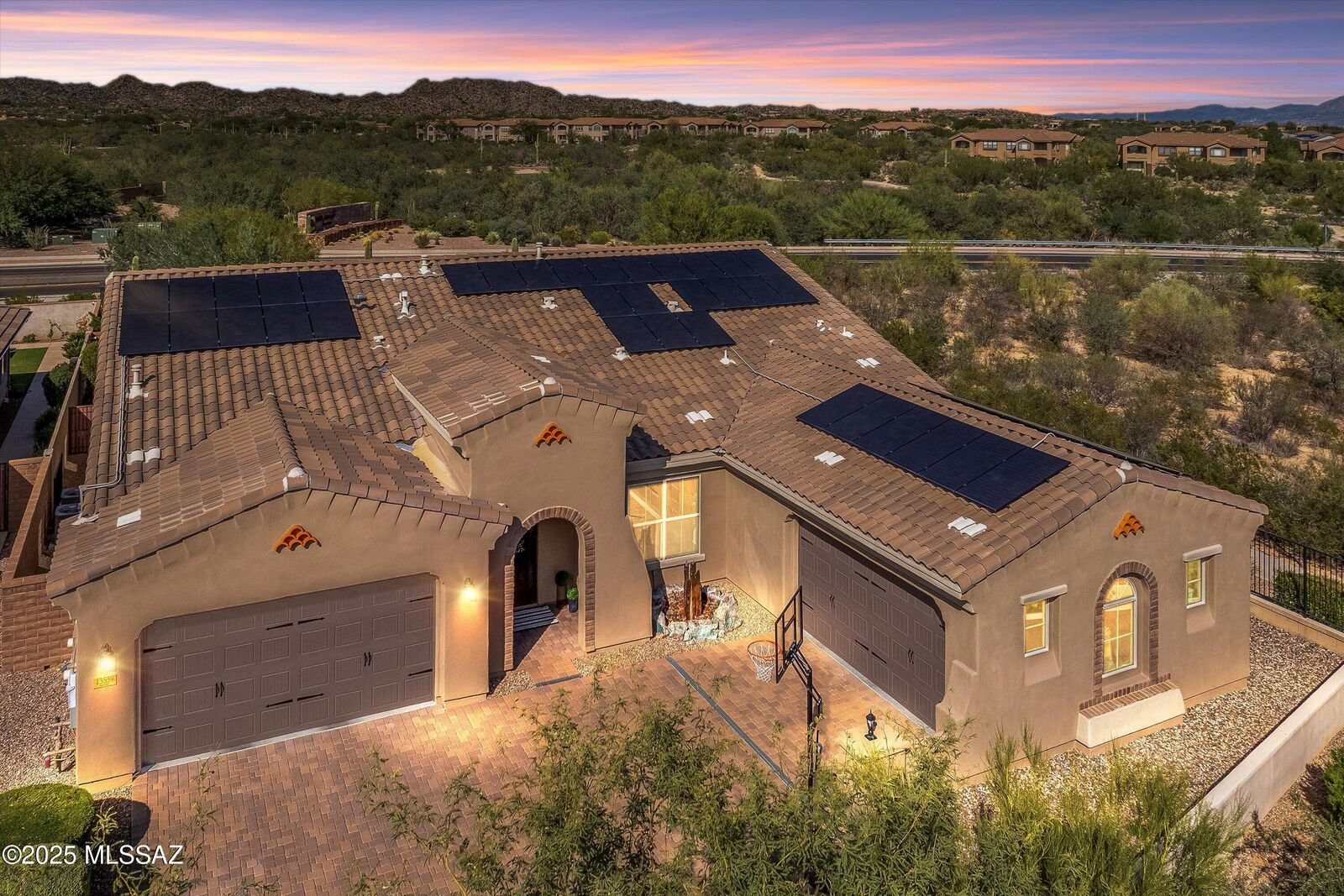 Property Photo:  13559 N Trailing Indigo Court  AZ 85755 