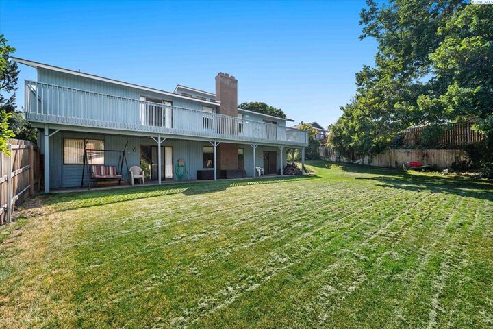 Property Photo:  5500 W 26th Ave  WA 99338 