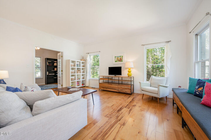 Property Photo:  105 Queens Knoll Court  NC 27513 