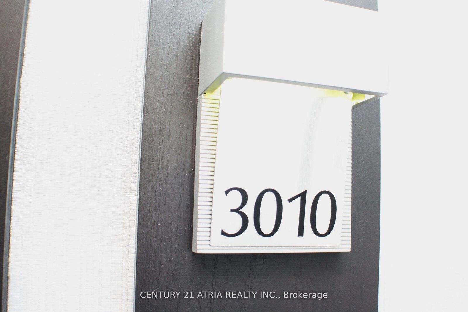 Photo de la propriété:  80 Absolute Avenue 3010  ON L4Z 0A5 