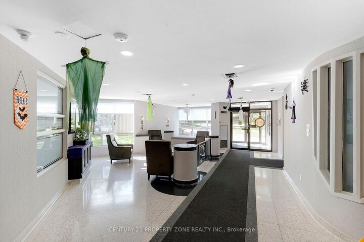 Property Photo:  10 Laurelcrest Street 407  ON L4W 5P7 