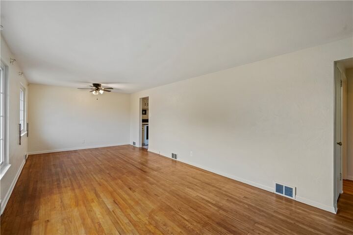 Property Photo:  3560 Wallace Drive  PA 15227