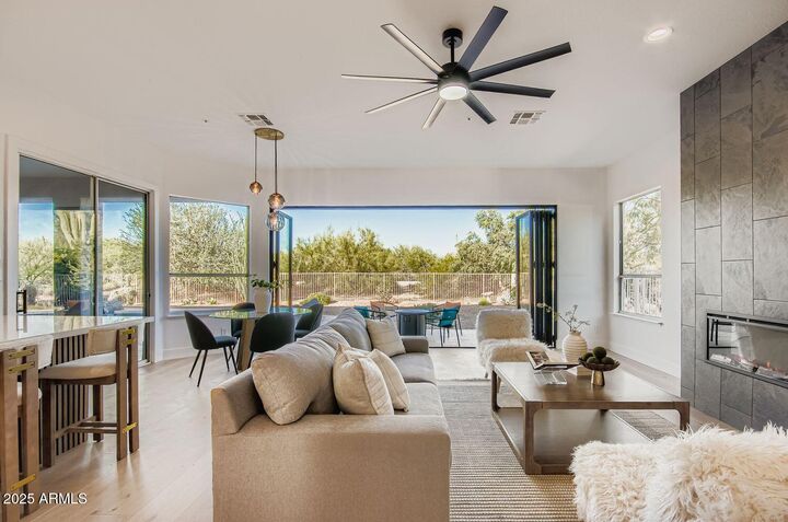 Property Photo: 27467 N 75th Way AZ 85266