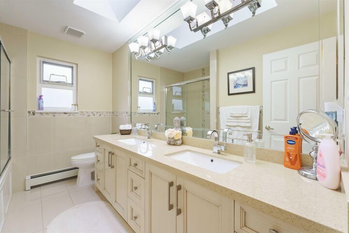 Property Photo: 12183 77 Avenue BC V3W 1J3