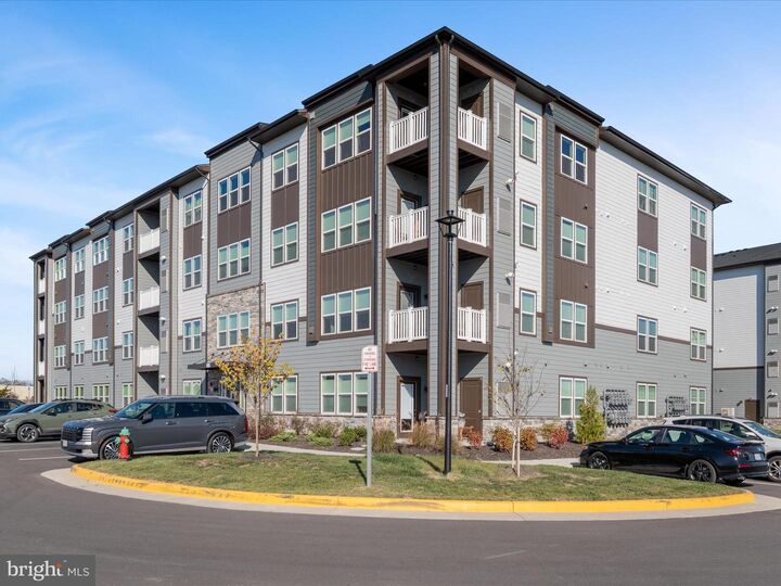 Property Photo: 151 McCormick Circle 201 VA 22602