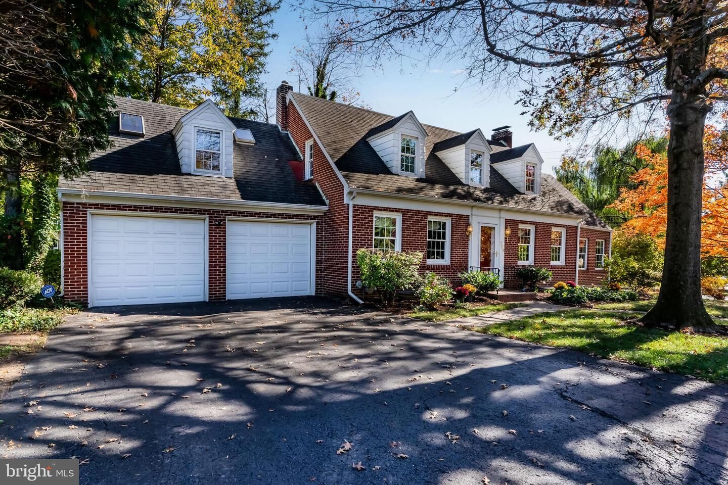 Property Photo:  209 Willow Avenue  PA 17011