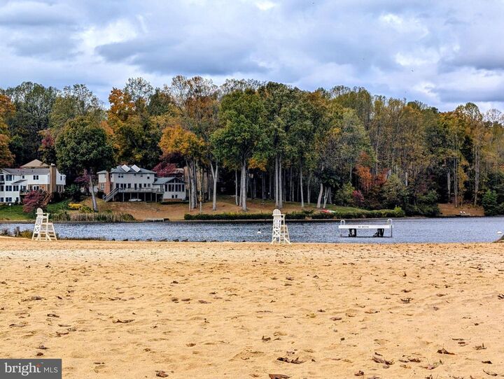 Property Photo:  15521 Port Washington Court  VA 22025