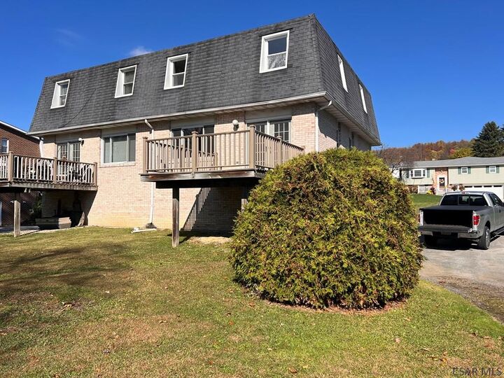 Property Photo:  122 Berkey Drive  PA 15904