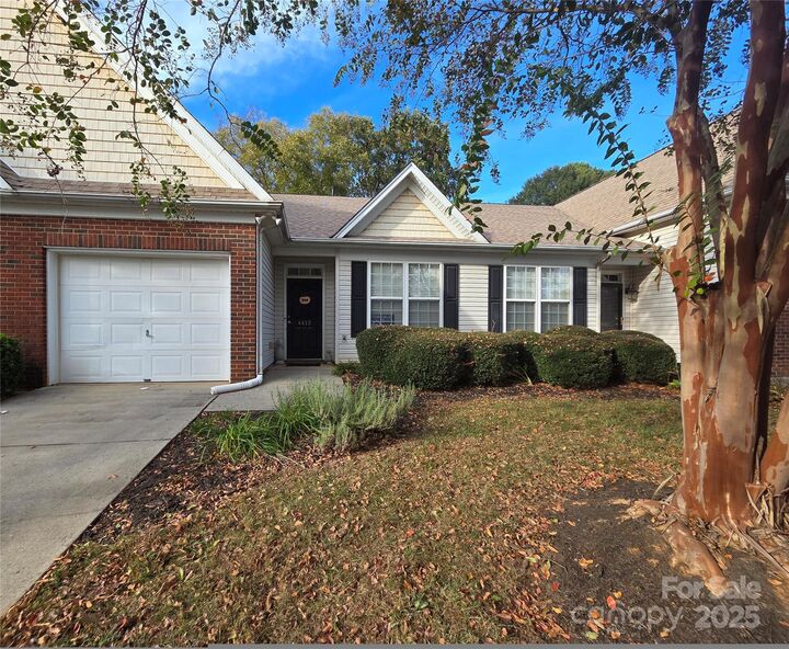 4412 Glenlea Commons Drive  Charlotte NC 28216 photo
