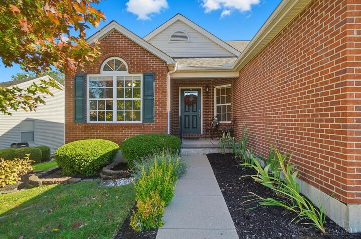 Property Photo:  5140 Elk Run Drive  OH 45011 