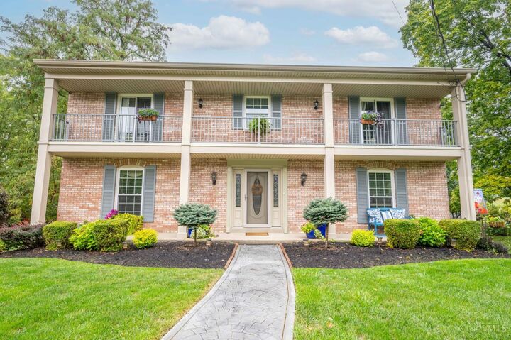 Property Photo:  2819 Springwood Court  OH 45248