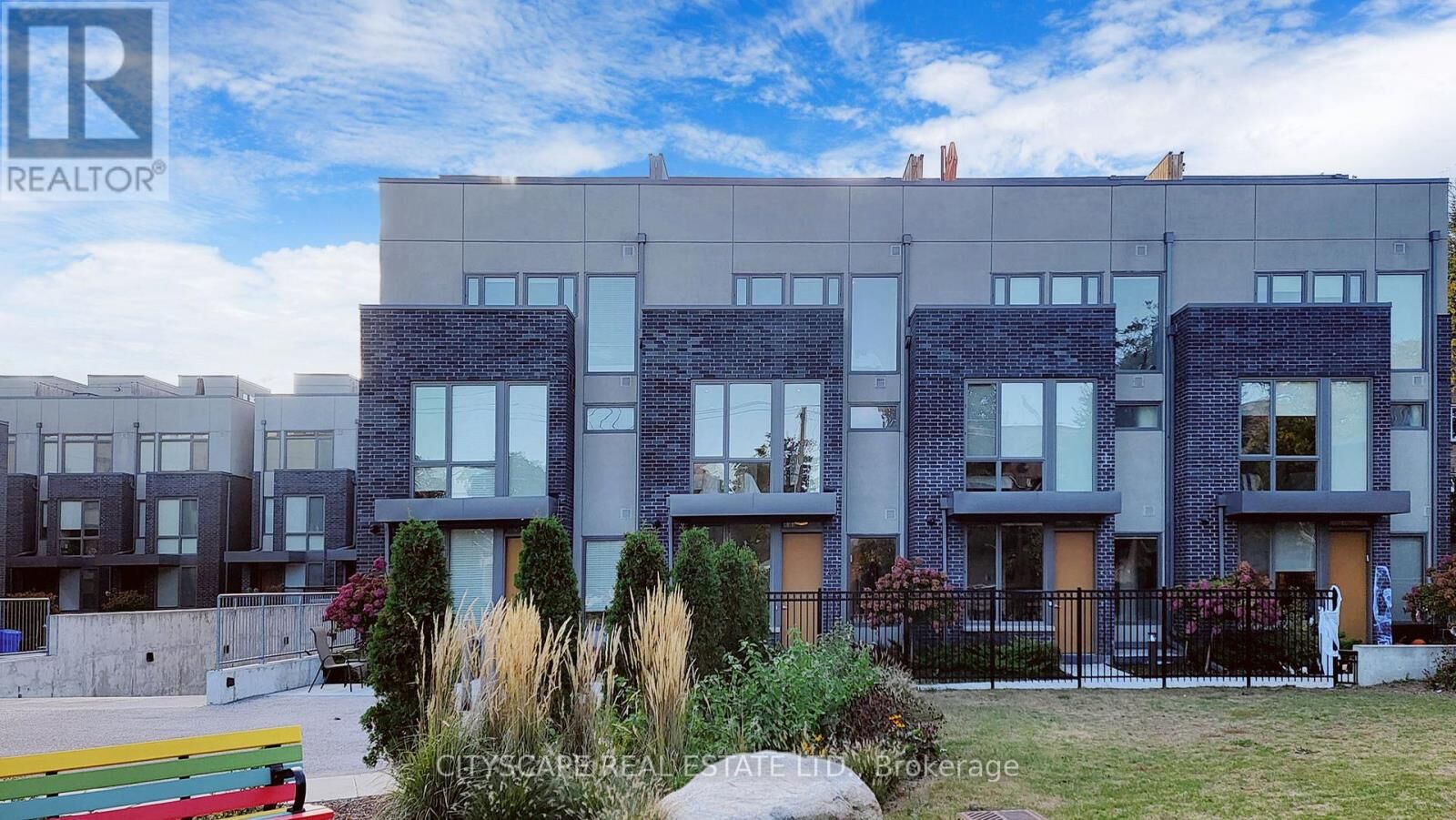 Property Photo: 54 Curzon Street 203 ON M4M 0C8