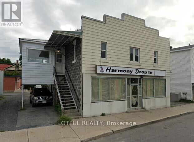 Property Photo:  31 Main Street 5  ON L9H 2P7 