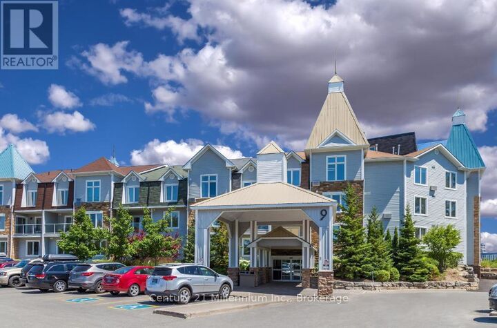Property Photo: 9 Harbour Street 5117-5119 ON L9Y 5C5