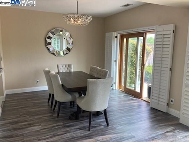Property Photo:  300 S Eagle Nest Ln  CA 94506