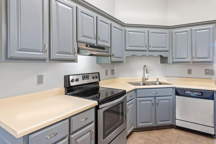 Property Photo:  2621 Barefoot Creek Circle  FL 32566