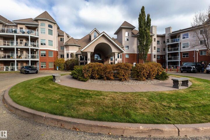 Photo de la propriété: 9008 99 Avenue NW 237 AB T5H 4M6