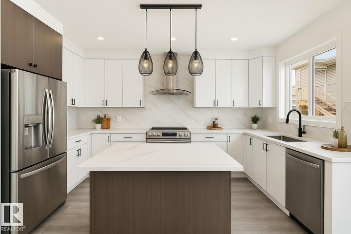 Property Photo:  3518 42 Avenue  AB T4X 3B3 