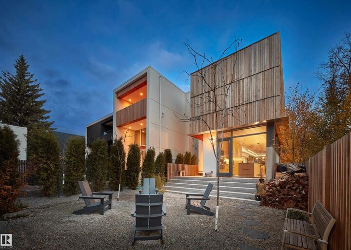 Property Photo:  10204 130 Street NW  AB T5N 1X5 