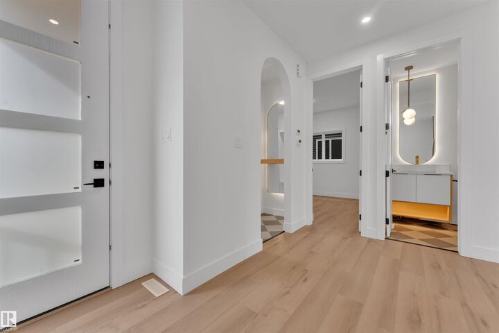 Property Photo:  8458 Mayday Link SW  AB T6X 3G1