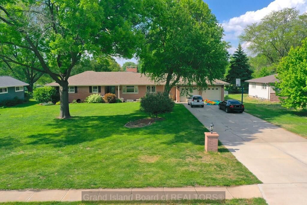 Property Photo: 2426 Pioneer NE 68801