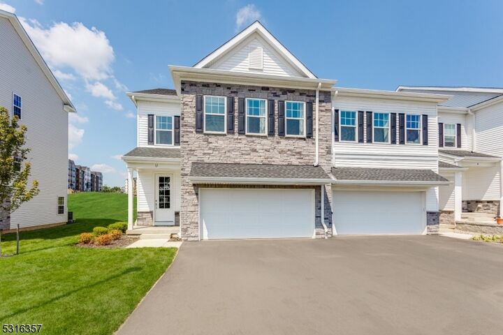 Property Photo:  14 Gladstone Ct  NJ 07981