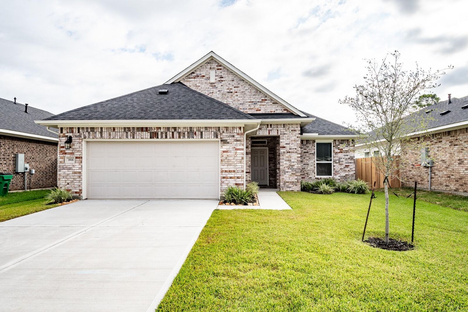Property Photo:  3918 Sugardale Street  TX 77521 