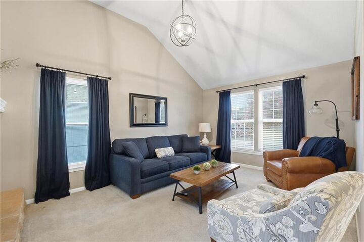 Property Photo:  964 E Cottage Creek Drive  KS 66030