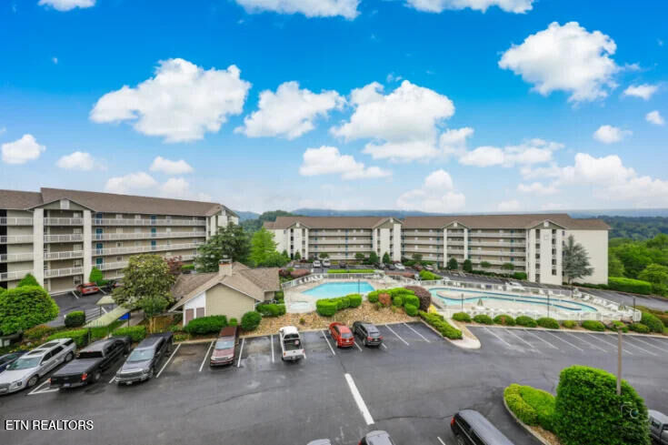 Property Photo:  205 Ogle Drive Unit 253  TN 37863