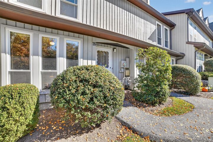 Property Photo:  62 Villa Drive  NY 10566 