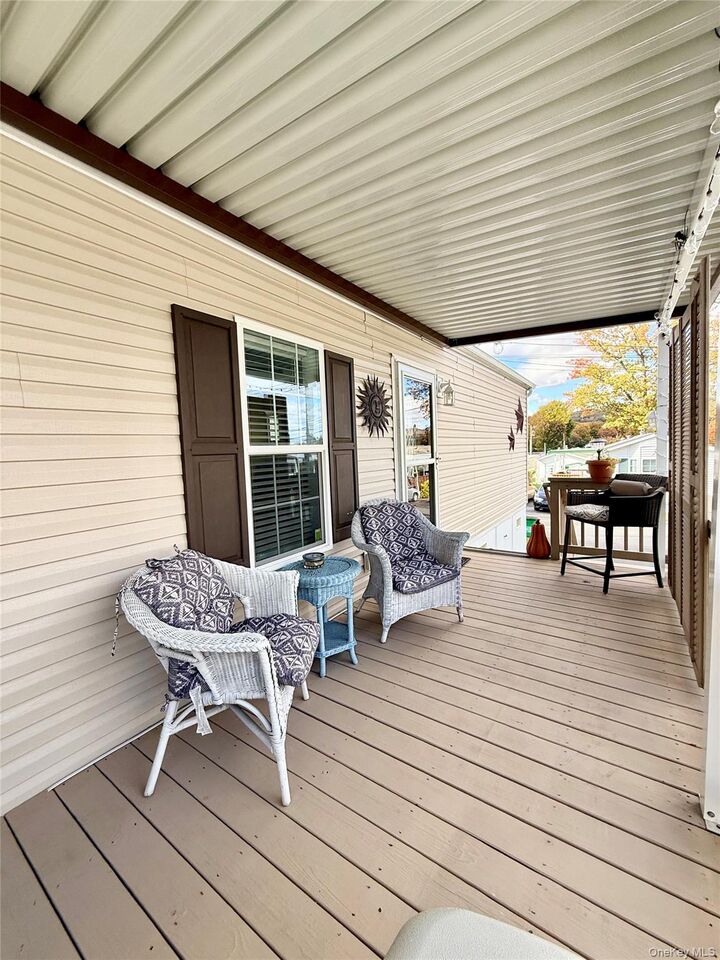 Property Photo:  3 N Mountain View  NY 10980
