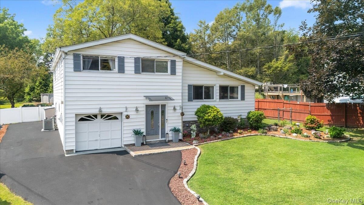 Property Photo:  149 Cortlandt Street  NY 10520