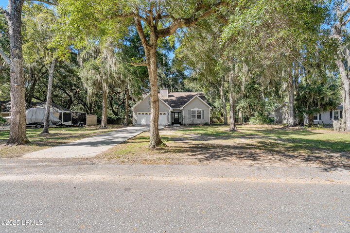 27 Ashley Drive  Beaufort SC 29907 photo