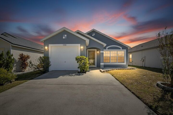 Property Photo:  1356 Dew Bloom Road  FL 33594