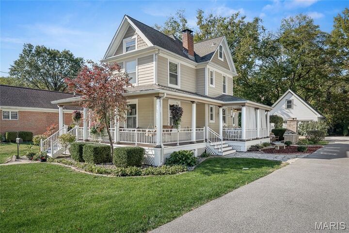 Property Photo: 507 N Clay Avenue MO 63122