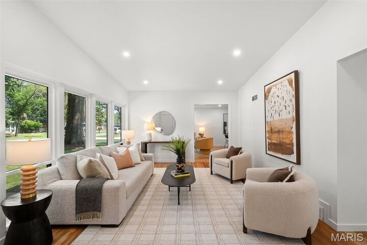 Property Photo: 227 Tanglewood Drive MO 63124